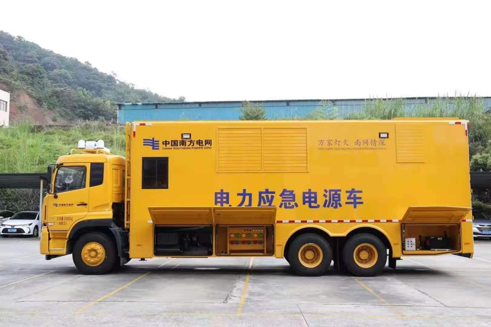 安乡安康大型柴油发电机发电车UPS电源出租租赁